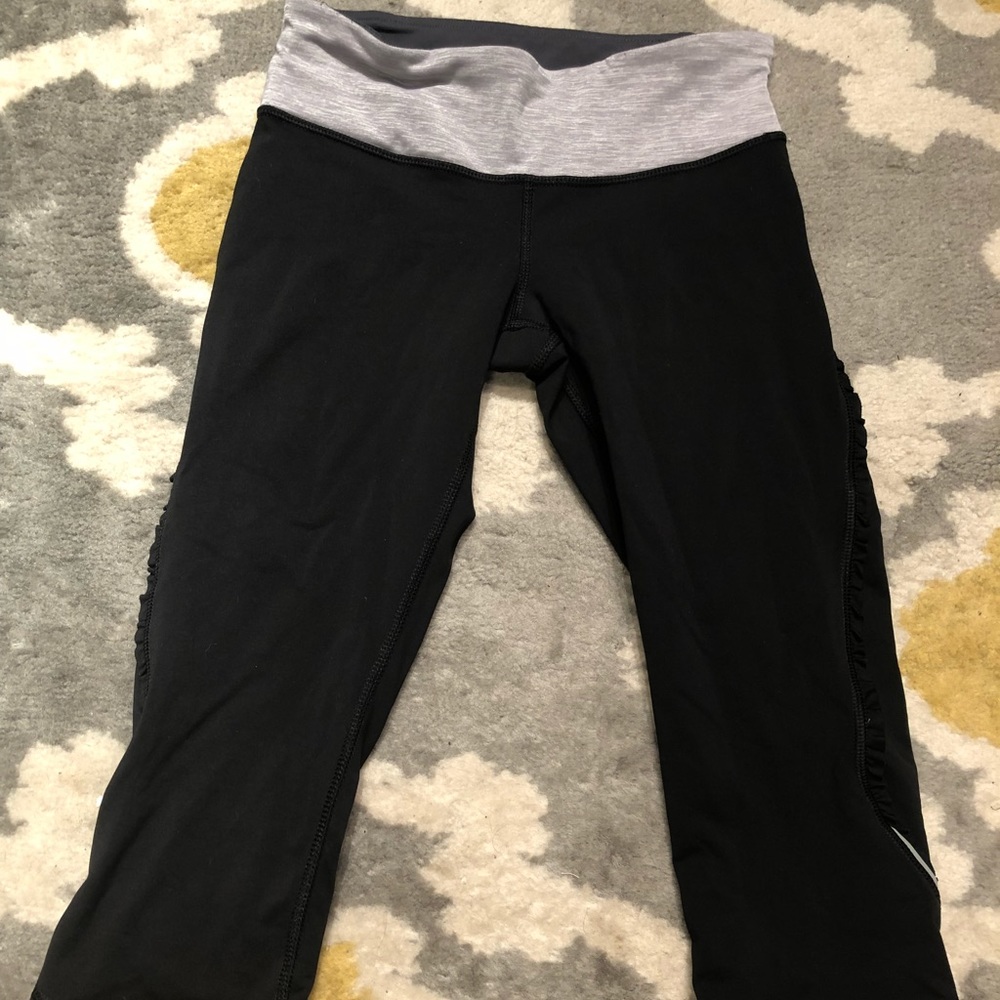 Lululemon black and Grey Crops